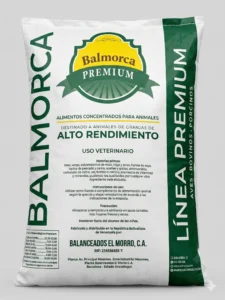 Alimento concentrado para animales de granja de alto rendimiento Balmorca Premium en Agroaguacates, Guatire.